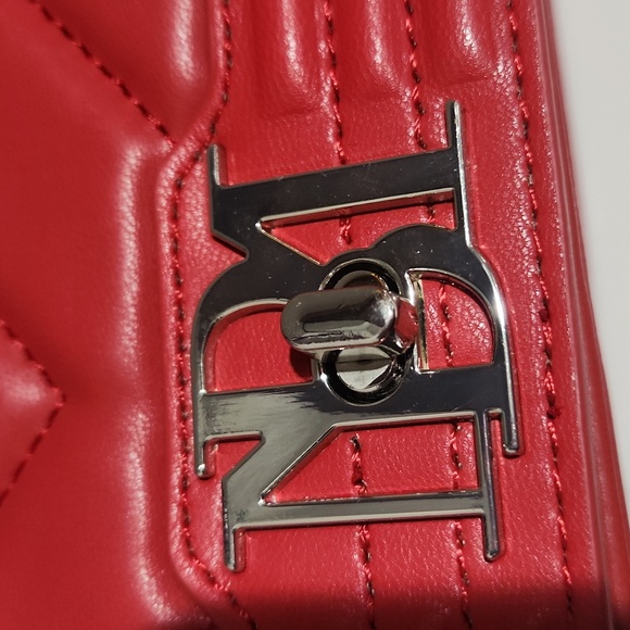 Badgley Mischka crossbody NWT - Picture 7 of 10